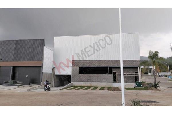 Foto de inmueble en   #B-4, Col. Santa Cruz de la Loma (Tepetates) C.P. 45644, Tlajomulco de Zúñiga