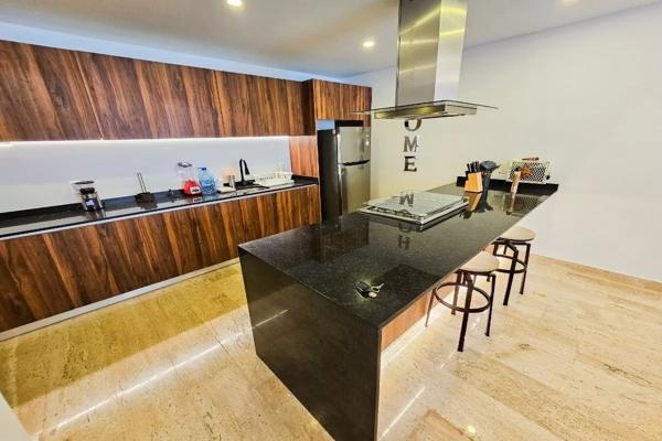Foto de inmueble en Calle Acanceh 11, 77504 Cancún, Q.R. #11, Col. Supermanzana 14 C.P. 77504, Benito Juárez