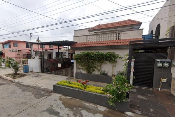 Foto de inmueble en Calle 14  #s/n, Col. Monteverde C.P. 89420, Ciudad Madero