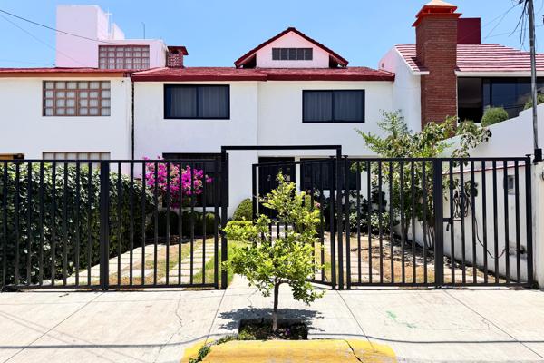 Foto de inmueble en Calle Valle de Matamoros, Col. Valle de San Javier C.P. 42086, Pachuca de Soto
