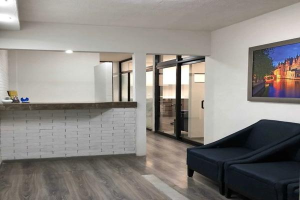 Foto de inmueble en Avenida Tecnológico, Col. Centro Sct Querétaro C.P. 76008, Querétaro