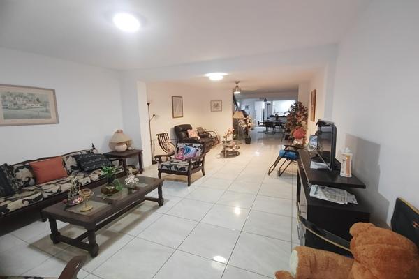 Foto de inmueble en Avenida General Pesqueira #s/n, Col. Francisco Solís C.P. 82037, Mazatlán