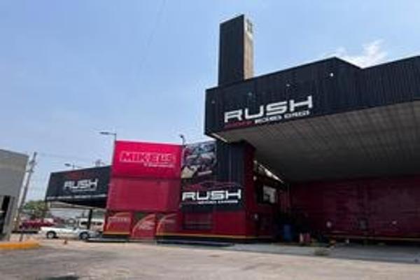 Foto de inmueble en Periférico Carlos Pellicer Cámara #Bodega 5, Col. Paseos Del Usumacinta C.P. 86035, Centro
