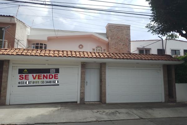 Foto de inmueble en Calle Santo Tomás de Aquino #5120, Col. La Estancia C.P. 45030, Zapopan