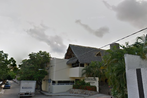 Foto de inmueble en La Rotonda  #s/n, Col. Condesa C.P. 39690, Acapulco de Juárez