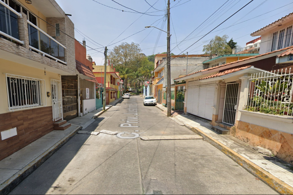 Foto de inmueble en Calle Privada Justino Sarmiento, Col. Juan de La Luz Enríquez C.P. 91140, Xalapa