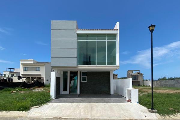 Foto de inmueble en RESIDENCIAL EL DELFIN MAZATLAN, Col. Marina Mazatlán C.P. 82103, Mazatlán