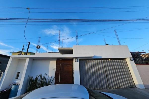 Foto de inmueble en Aguascalientes, Revolucion, 22830 Ensenada, B.C. #s/n, Col. Revolución C.P. 22830, Ensenada