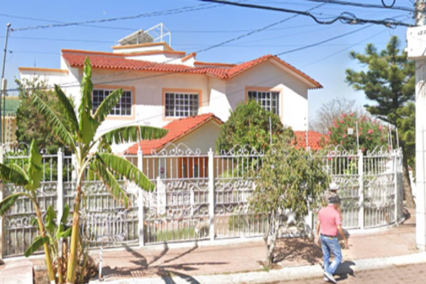 Foto de inmueble en LAS ARBOLEDAS YUCA , Col. Arboledas C.P. 76140, Querétaro