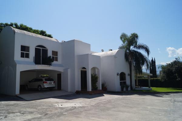 Foto de inmueble en Vía Lampazos, Sin Nombre de Col 53, Monterrey, N.L., Col. La Finca C.P. 64000, Monterrey