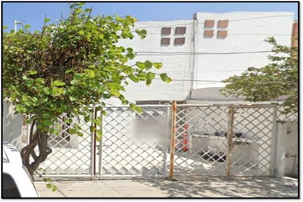 Foto de inmueble en Calle Cerro de la Soledad  #57, Col. Residencial Andrea C.P. 76903, Corregidora