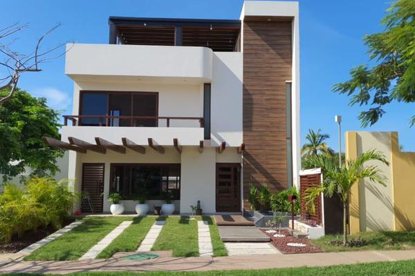 Foto de inmueble en Bahía de Banderas, Bahía de Banderas, Nayarit, Col. Bahía de Banderas C.P. 63737, Bahía de Banderas
