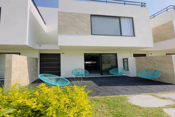 Foto de inmueble en Barcelona Boulevard, Col. Colinas de Santa Fe C.P. 62790, Xochitepec