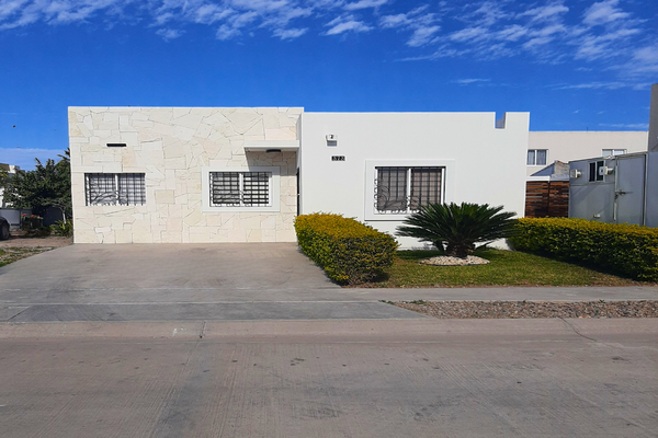 Foto de inmueble en Bari, Col. Las Nubes C.P. 81293, Ahome