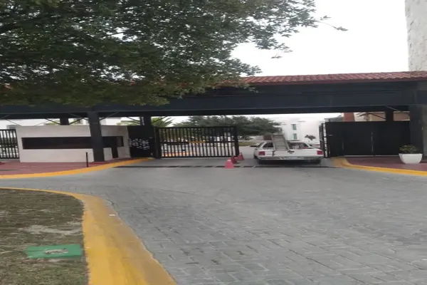 Foto de inmueble en BARRANCA DE CANDAMEÑA #110, Col. Villa las Fuentes C.P. 88740, Reynosa