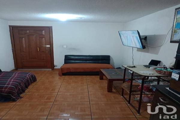 Foto de inmueble en Batallones Rojos #304, Col. Albarrada C.P. 09249, Iztapalapa