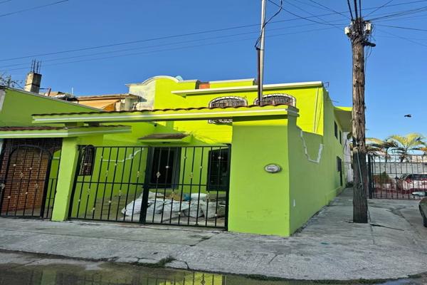 Foto de inmueble en VILLAS DEL JORDAN #520, Col. Supermanzana 520 C.P. 77536, Benito Juárez