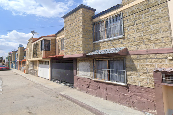 Foto de inmueble en ARQUITECTOS #s/n, Col. Jardines de Santa Úrsula C.P. 90450, Yauhquemehcan
