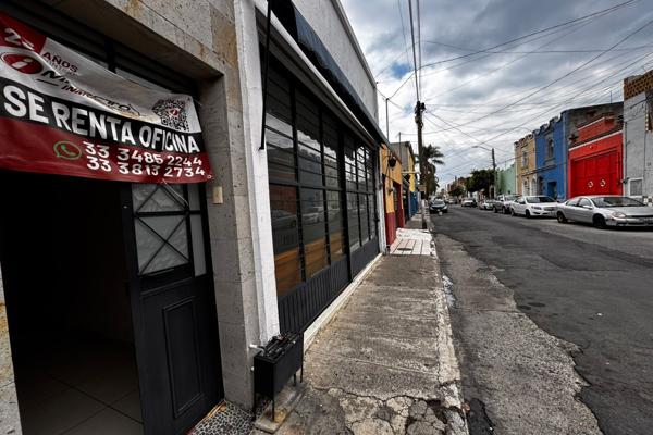 Foto de inmueble en Calle Felipe Carrillo Puerto, Col. Tlaquepaque Centro C.P. 45500, San Pedro Tlaquepaque