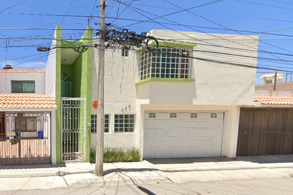 Foto de inmueble en Calle Framboyanes #s/n, Col. Jacarandas C.P. 78148, San Luis Potosí