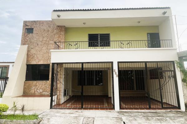 Foto de inmueble en Jose Joaquin Fdez de Lizardi #456, Col. Jardines Vista Hermosa C.P. 28017, Colima