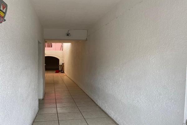 Foto de inmueble en Beatriz Hernández, Col. San Juan de Dios C.P. 44360, Guadalajara