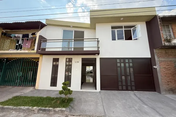 Foto de inmueble en begonia #100, Col. Eduardo Ruiz C.P. 58149, Morelia