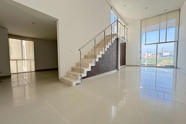Foto de inmueble en bernardo Quintana, Col. Lomas de Santa Fe C.P. 01219, Álvaro Obregón