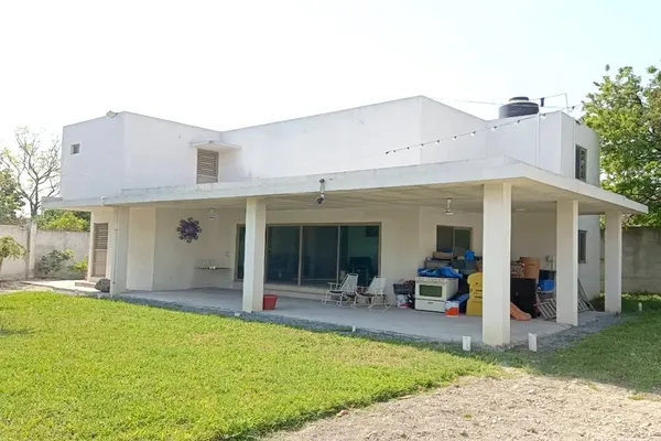 Foto de inmueble en Bernardo Reyes #100, Col. Huinalá C.P. 66640, Apodaca