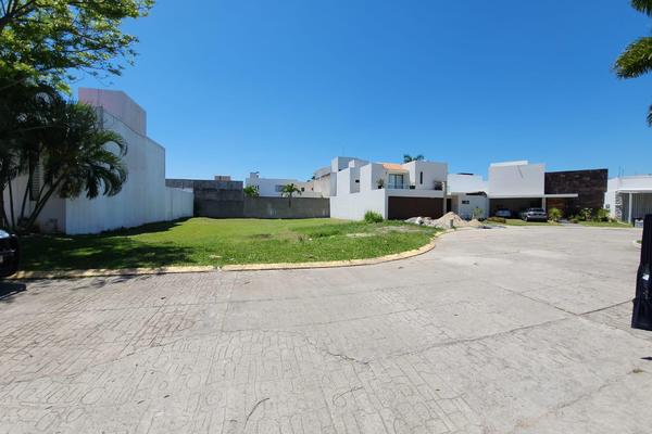 Foto de inmueble en  , Col. Bicentenario C.P. 86340, Comalcalco