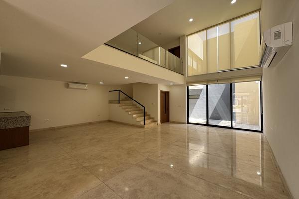 Foto de inmueble en , Col. Bicentenario C.P. 86340, Comalcalco