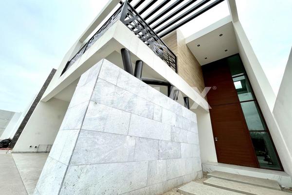 Foto de inmueble en Bisonte "Villa de las Palmas", Col. Residencial Palma Real C.P. 27023, Torreón