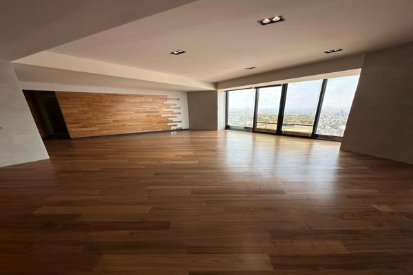 Foto de inmueble en Blvrd de los Reyes 6591, Tlaxcalancingo, Pue, Col. Valle Real C.P. 72830, San Andrés Cholula