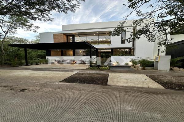 Foto de inmueble en Boreta 33, Col. Algarrobos Desarrollo Residencial C.P. 97305, Mérida