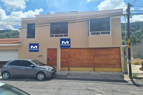 Foto de inmueble en bosque camelinas, Col. Bosque Camelinas C.P. 58290, Morelia