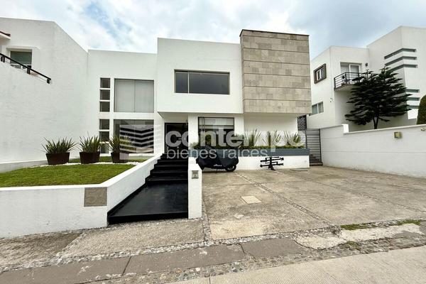 Foto de inmueble en  , Col. Bosque Esmeralda C.P. 52930, Atizapán de Zaragoza