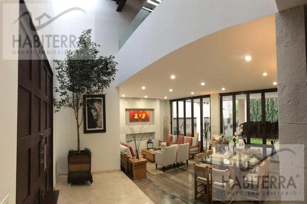 Foto de inmueble en  , Col. Bosque Real C.P. 52774, Huixquilucan