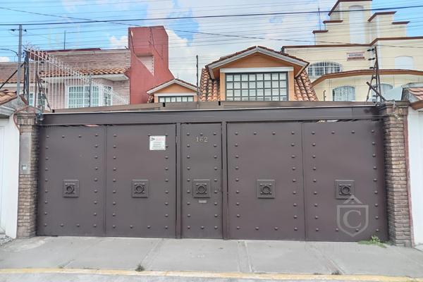 Foto de inmueble en  , Col. Bosques de Colón C.P. 50180, Toluca