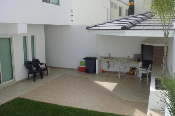 Foto de inmueble en  , Col. Bosques de las Cumbres C.P. 64619, Monterrey