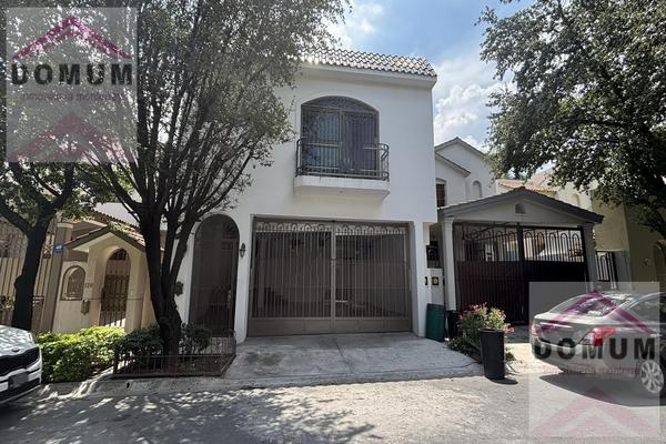 Foto de inmueble en  , Col. Bosques de las Cumbres C.P. 64619, Monterrey