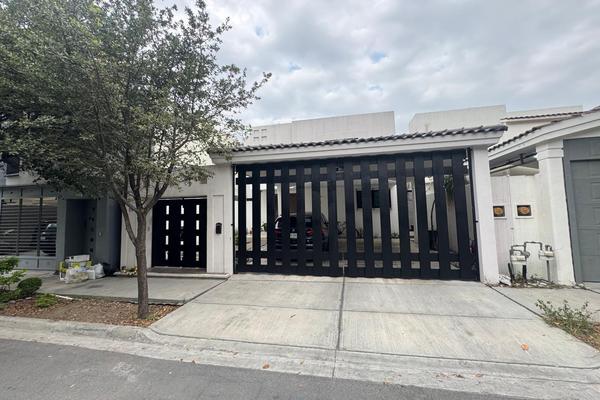 Foto de inmueble en  , Col. Bosques de las Cumbres C.P. 64619, Monterrey