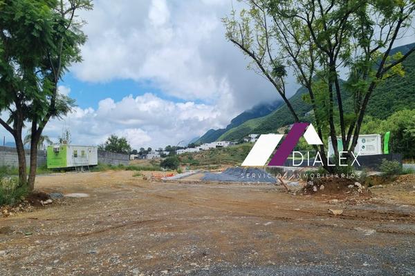 Foto de inmueble en Bosques de las Misiones -carretera Nacional- Terreno de 320 m2 en Venta Santiago Nuevo León, Col. Bosques de las Misiones Sector Encino C.P. 67302, Santiago Foto de inmueble en Bosques de las Misiones -carretera Nacional- Terreno de 320 m2 en Venta Santiago Nuevo León, Col. Bosques de las Misiones Sector Encino C.P. 67302, Santiago