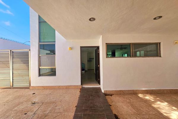 Foto de inmueble en  , Col. Bosques Del Poniente C.P. 97246, Mérida