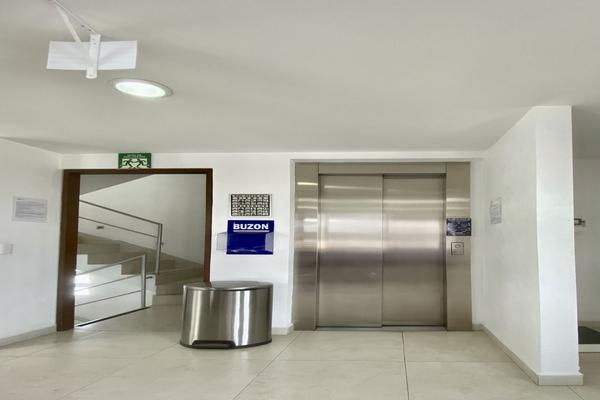 Foto de inmueble en Boulevard Adolfo López Mateos, Col. Jardines de Atizapán C.P. 52978, Atizapán de Zaragoza