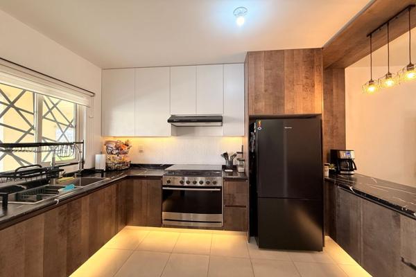 Foto de inmueble en Boulevard Alta California, Col. Residencial Alta California C.P. 45650, Tlajomulco de Zúñiga