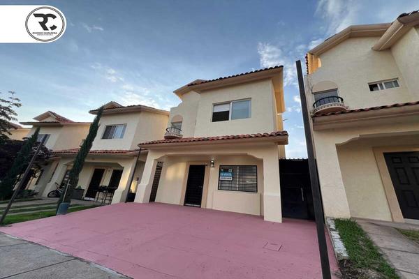 Foto de inmueble en Blvd. Alta California, Col. Residencial Alta California C.P. 45650, Tlajomulco de Zúñiga