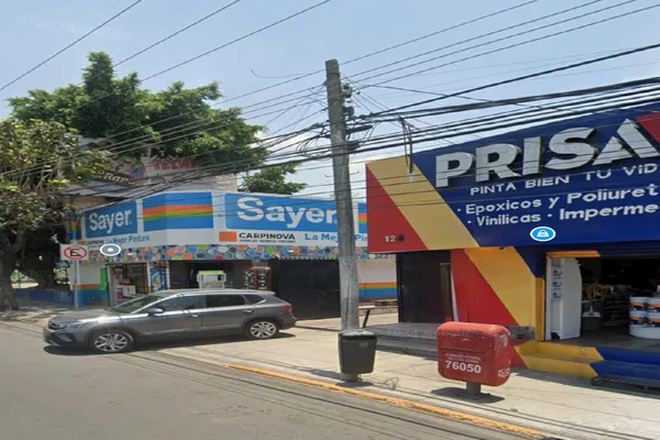 Foto de inmueble en Blvd. Bernardo Quintana #126, Col. Carretas C.P. 76050, Querétaro