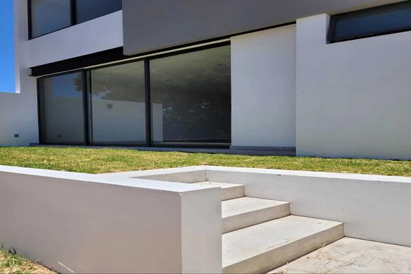 Foto de inmueble en Blvd bosques de Santa anita, Col. Bosque Real C.P. 45645, Tlajomulco de Zúñiga