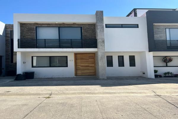 Foto de inmueble en Blvd Bosques de Santa Anita, Col. Naturezza C.P. 45645, Tlajomulco de Zúñiga