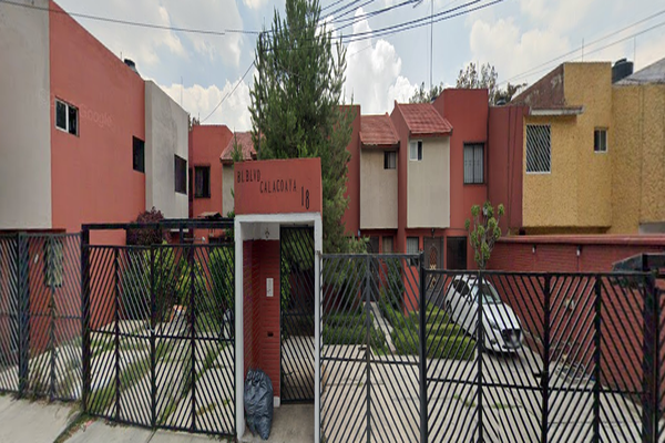 Foto de inmueble en BOULEVARD CALACOAYA, Col. Lomas de Capistrano C.P. 52987, Atizapán de Zaragoza